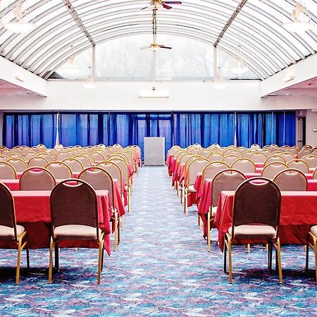 Fern Valley Hotel And Conference Center Louisville Exterior foto
